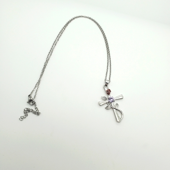 Stainless steel cross necklace - Picture 2 of 5